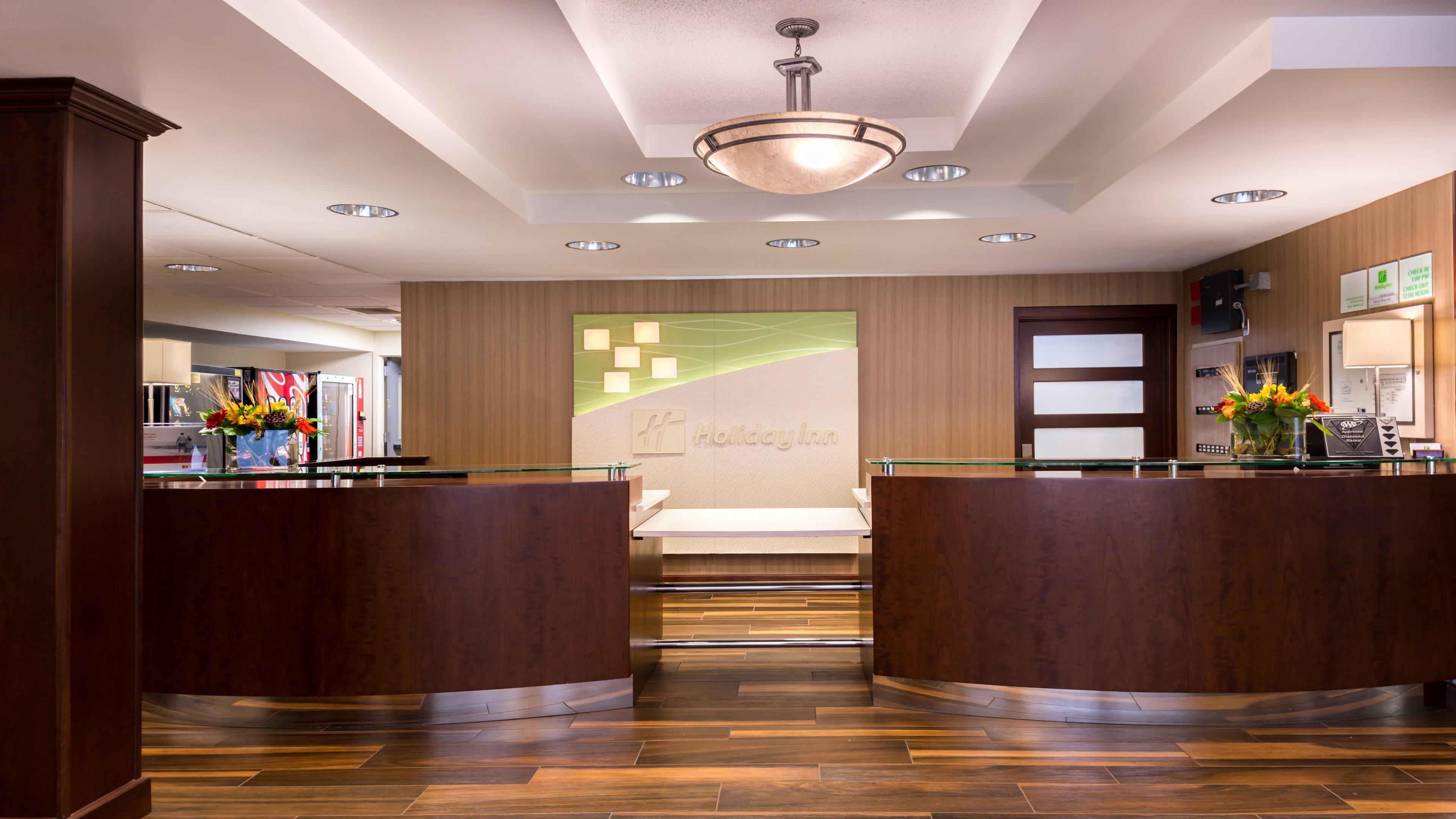 Holiday Inn Hotel & Suites Warren By Ihg Eksteriør billede