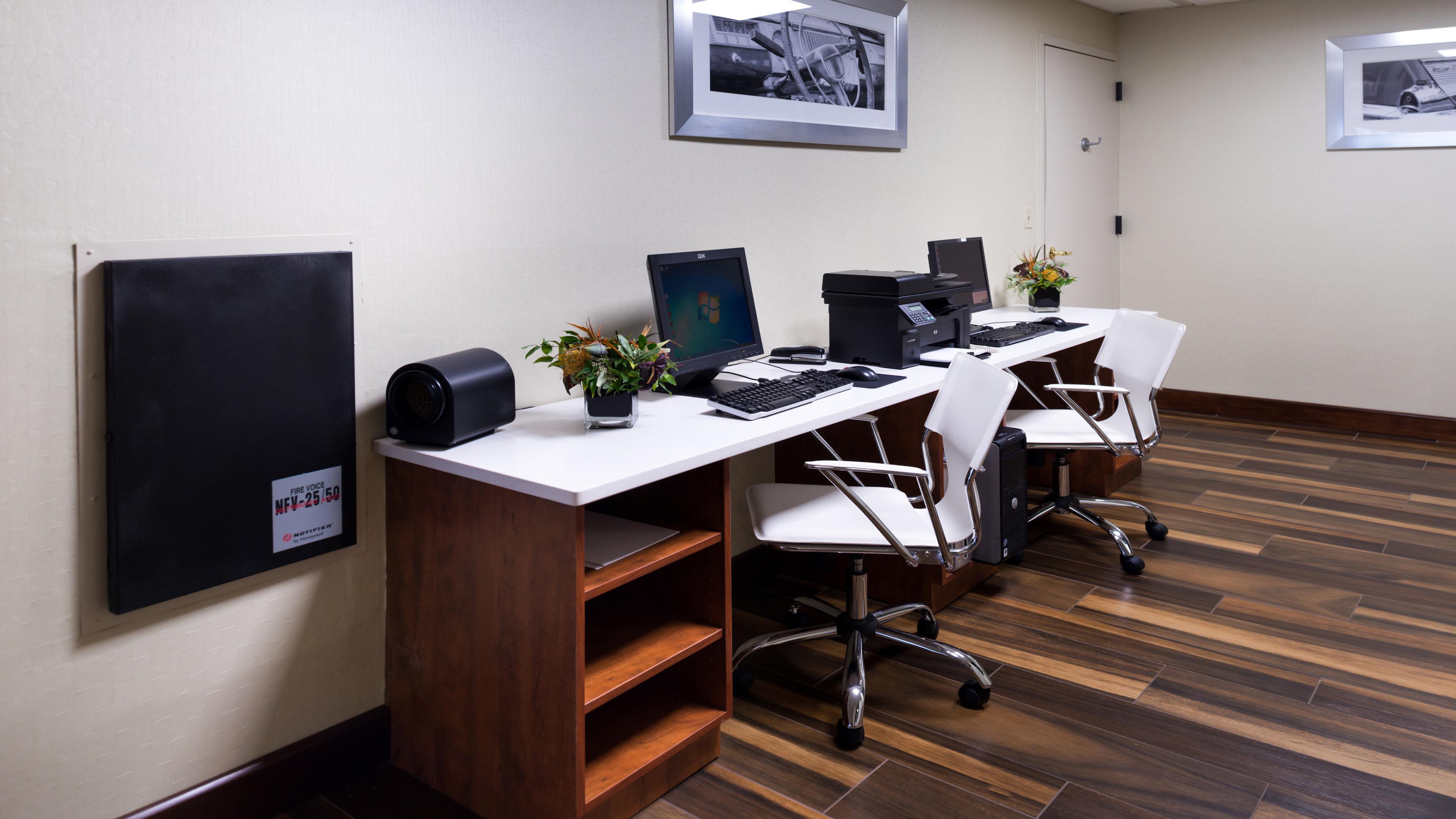 Holiday Inn Hotel & Suites Warren By Ihg Eksteriør billede
