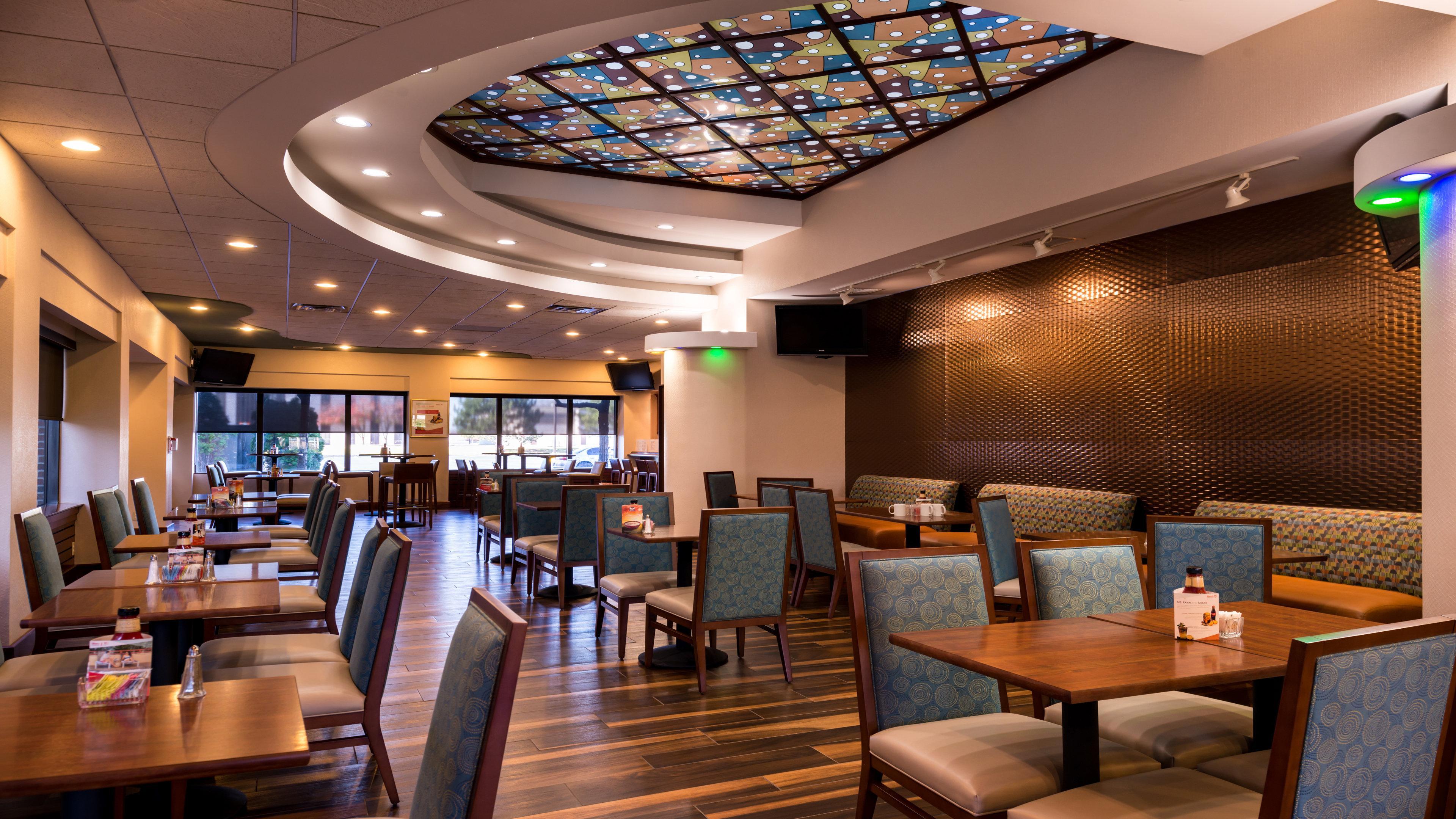 Holiday Inn Hotel & Suites Warren By Ihg Eksteriør billede