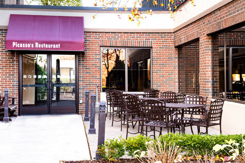 Holiday Inn Hotel & Suites Warren By Ihg Eksteriør billede